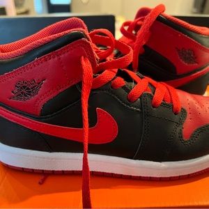 Jordan 1 Mid